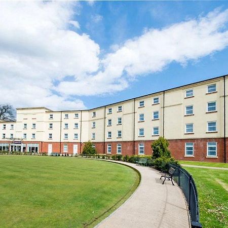 Premier Inn Stoke - Trentham Gardens Εξωτερικό φωτογραφία