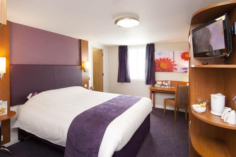 Premier Inn Stoke - Trentham Gardens Εξωτερικό φωτογραφία